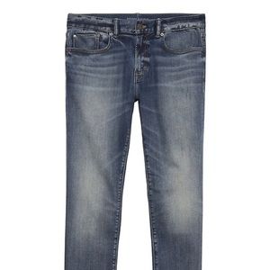 Banana Republic LUXE Slim Traveler Jean - 32/34